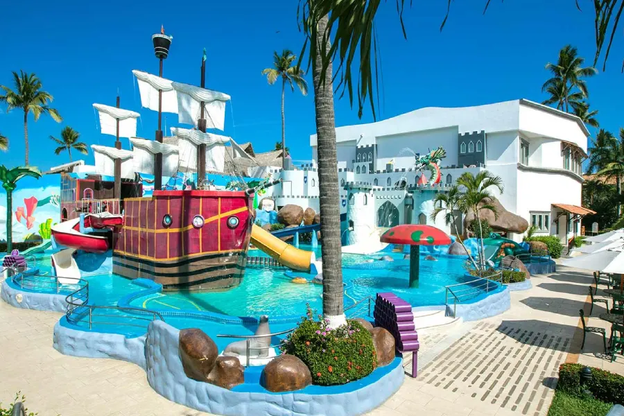 Crown Paradise Club Puerto Vallarta